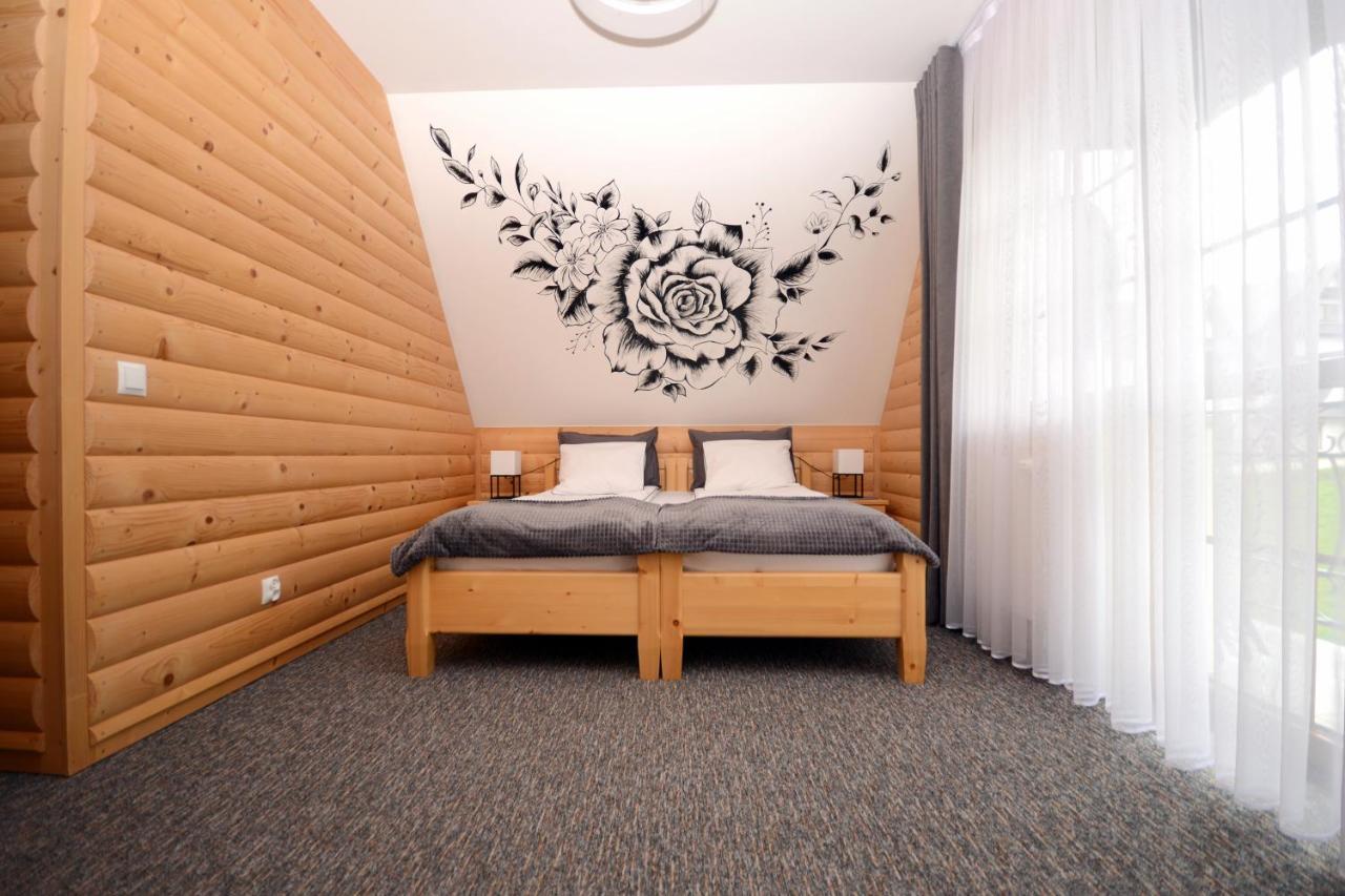 Udany Apartamento Brzegi  Exterior foto