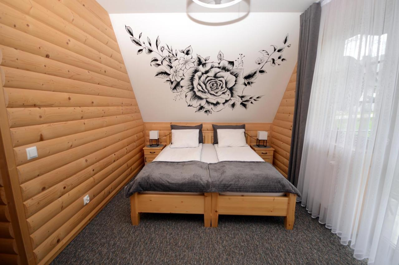 Udany Apartamento Brzegi  Exterior foto