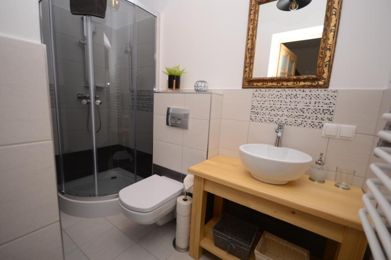 Udany Apartamento Brzegi  Exterior foto